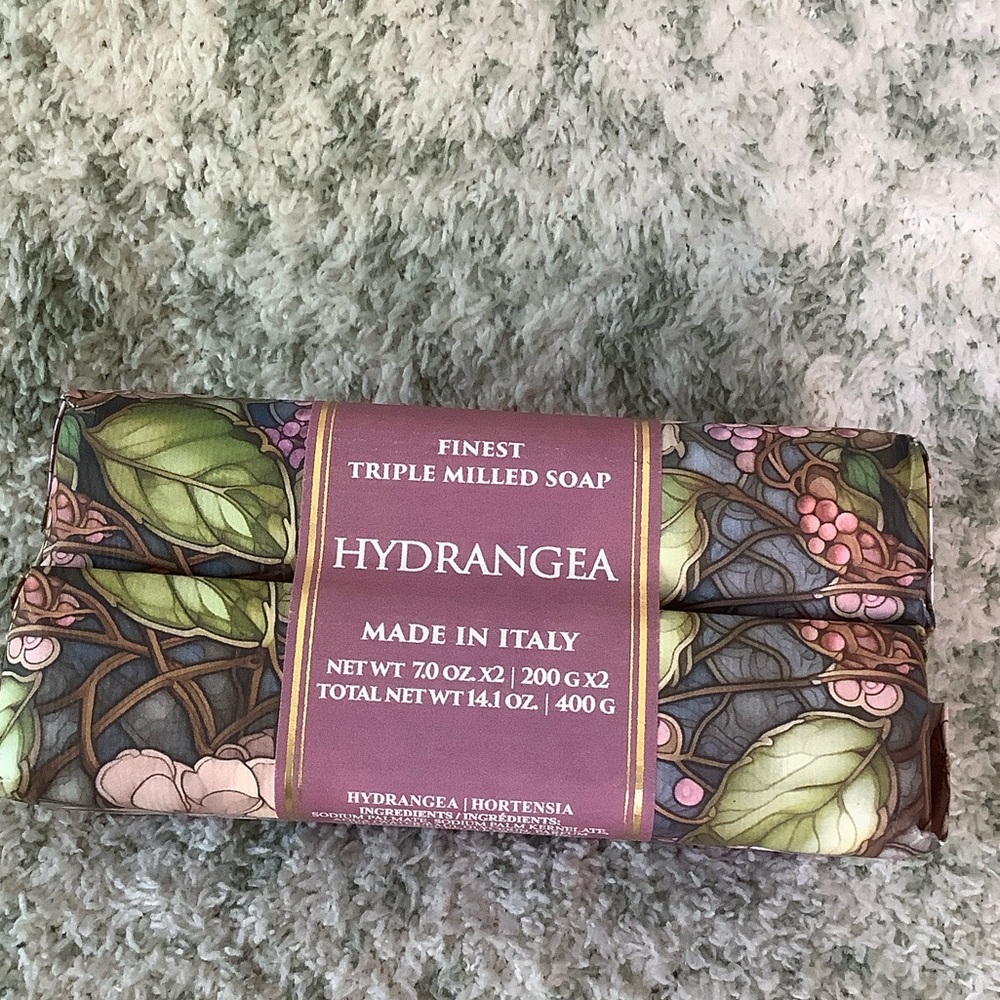Hopificio Firenze Hydrangea Triple-Milled Soap Made in Italy NWT two bars 2x7oz - Picture 5 of 16